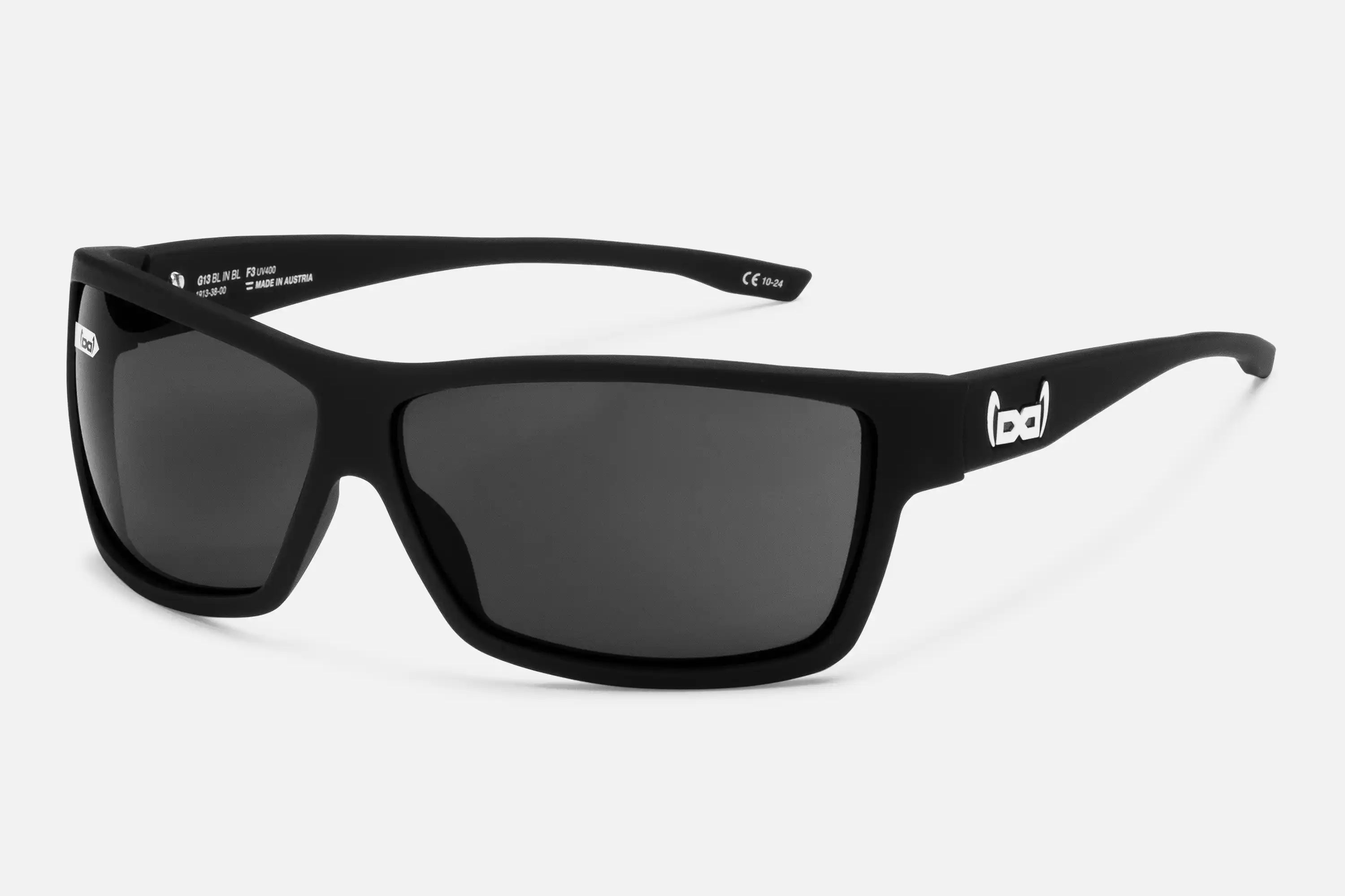 G13 - black in black