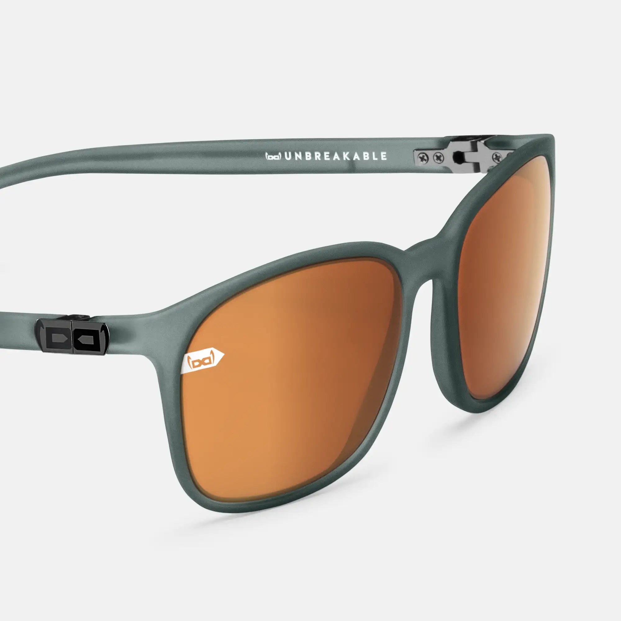 Gi22 Amadeus - river matt